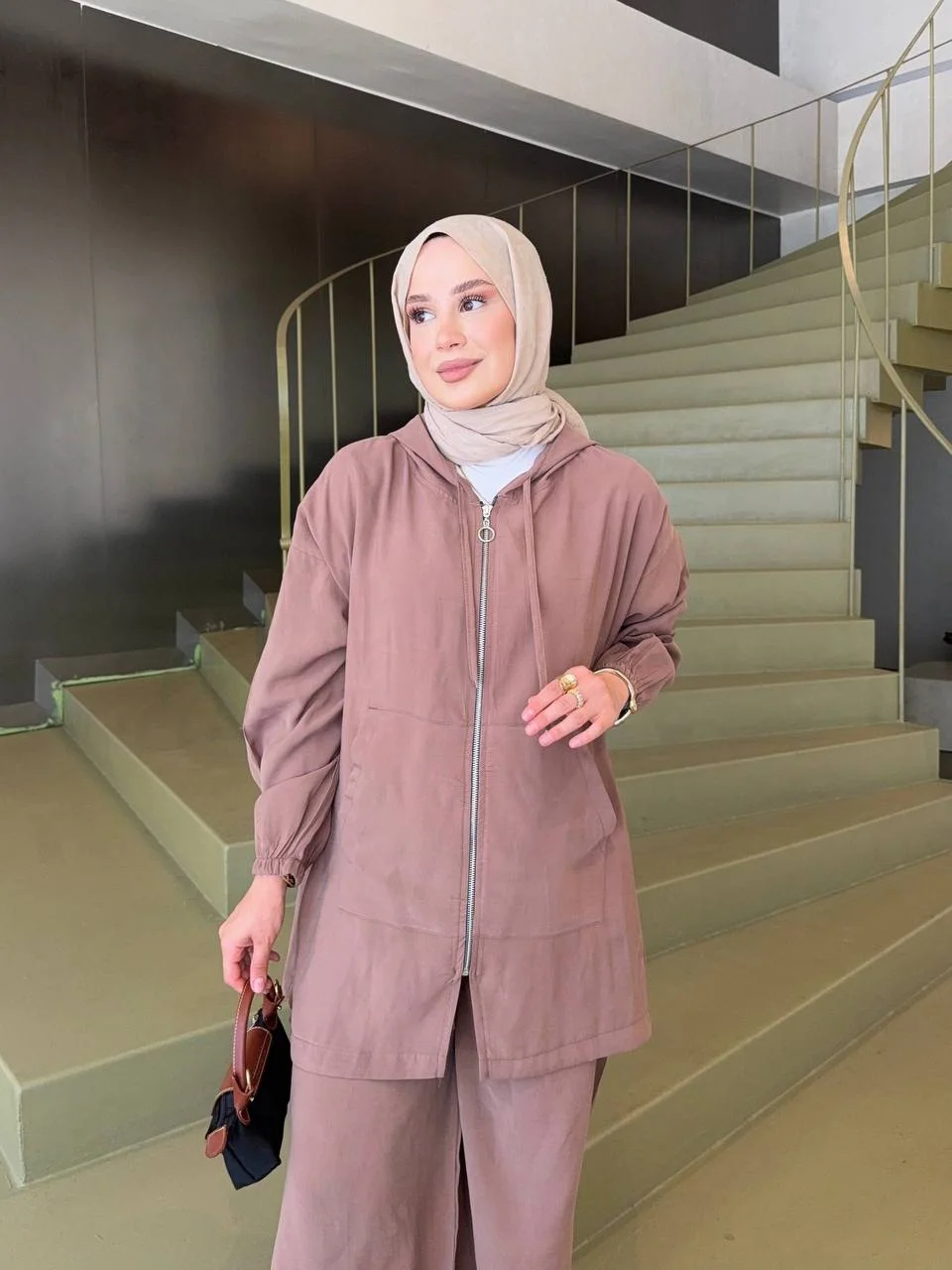 %100 Modal Kumaş Fermuarlı Kapüşonlu İkili Takım - Rahat ve Şık Tasarım