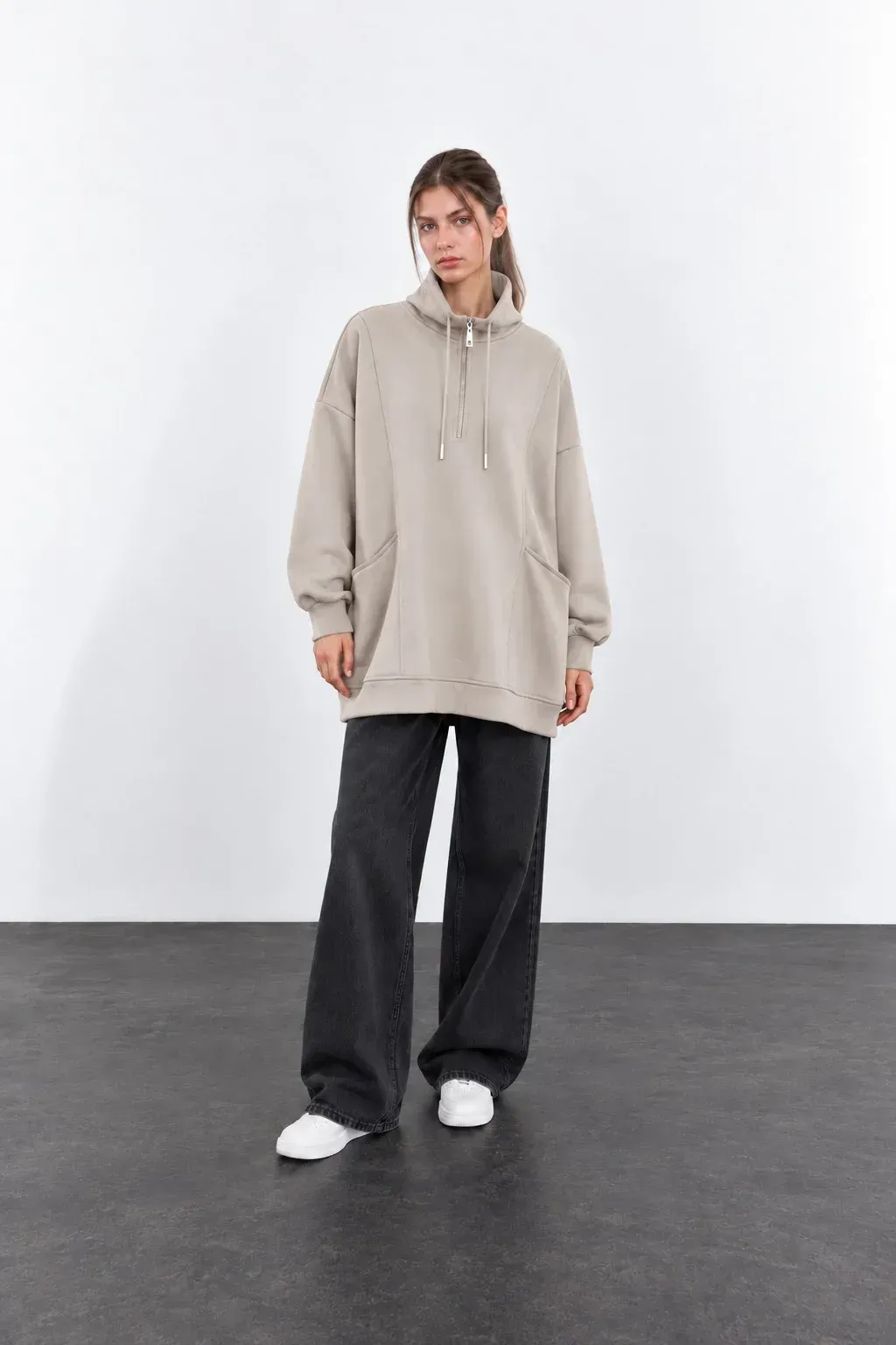 Oversize Dik Yaka Fermuarlı Cepli Premium Modal Düşük Kol Kadın Sweatshirt Tunik